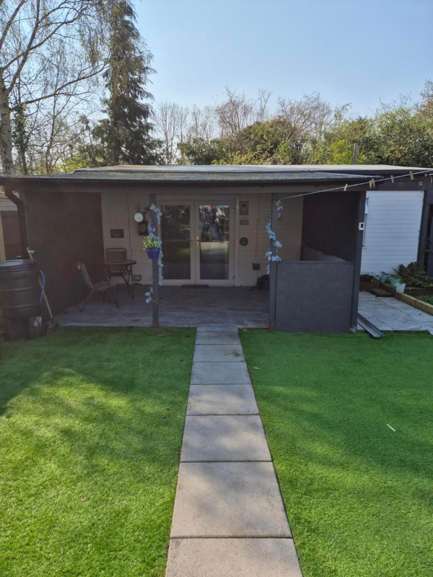Accomadation Wrexham Exterior foto