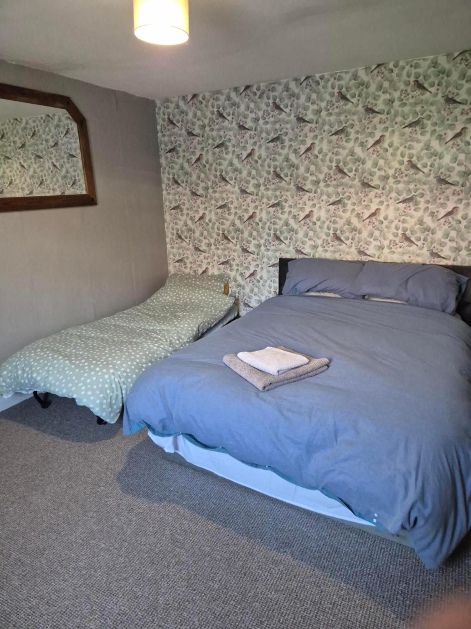 Accomadation Wrexham Exterior foto